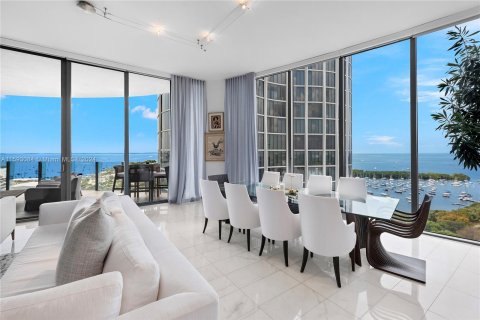 Copropriété à vendre à Miami, Floride: 4 chambres, 300.35 m2 № 1184756 - photo 3