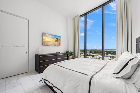 Condo in Miami, Florida, 4 bedrooms  № 1184756 - photo 17