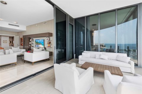 Condominio en venta en Miami, Florida, 4 dormitorios, 300.35 m2 № 1184756 - foto 7