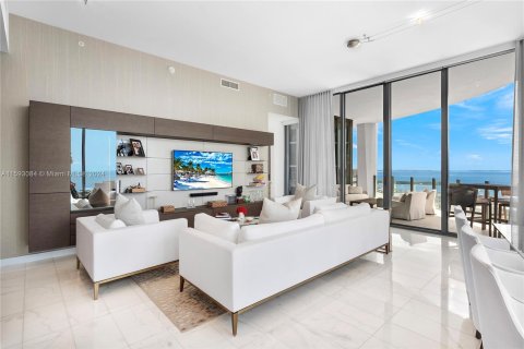 Copropriété à vendre à Miami, Floride: 4 chambres, 300.35 m2 № 1184756 - photo 2