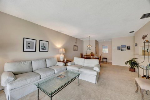 Copropriété à vendre à Sarasota, Floride: 2 chambres, 90.58 m2 № 1357941 - photo 10