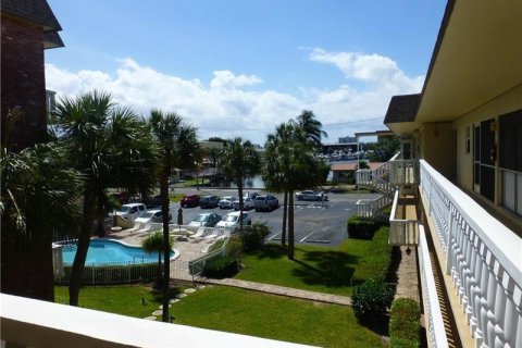 Copropriété à vendre à Pompano Beach, Floride: 2 chambres, 89.19 m2 № 1136228 - photo 13