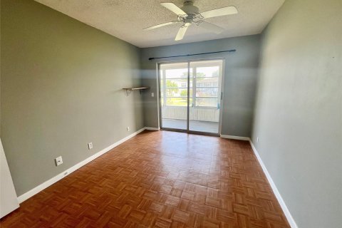 Copropriété à vendre à Deerfield Beach, Floride: 2 chambres, 76.18 m2 № 1136272 - photo 27