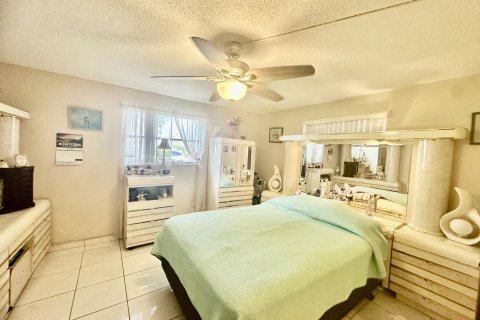 Copropriété à vendre à Lake Worth, Floride: 2 chambres, 100.33 m2 № 822981 - photo 18
