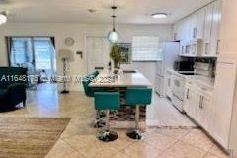 Condo in Delray Beach, Florida, 2 bedrooms  № 1331865 - photo 3