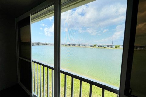 Copropriété à vendre à Punta Gorda, Floride: 2 chambres, 96.99 m2 № 1123109 - photo 19