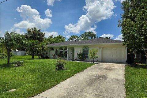 Villa ou maison à vendre à North Port, Floride: 2 chambres, 102.47 m2 № 1303827 - photo 3