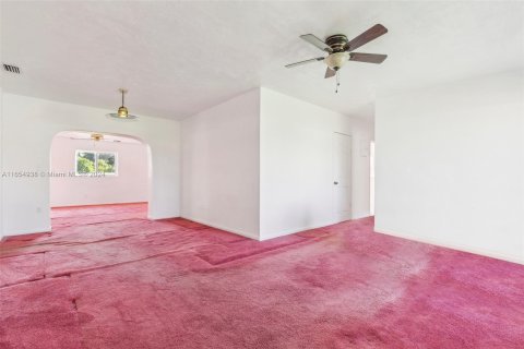 Villa ou maison à vendre à Miami, Floride: 3 chambres, 224.64 m2 № 1356981 - photo 14