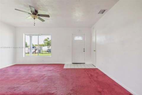 Villa ou maison à vendre à Miami, Floride: 3 chambres, 224.64 m2 № 1356981 - photo 12