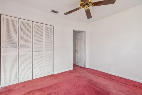 Villa ou maison à vendre à Miami, Floride: 3 chambres, 224.64 m2 № 1356981 - photo 27