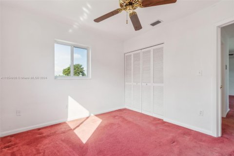 Villa ou maison à vendre à Miami, Floride: 3 chambres, 224.64 m2 № 1356981 - photo 28