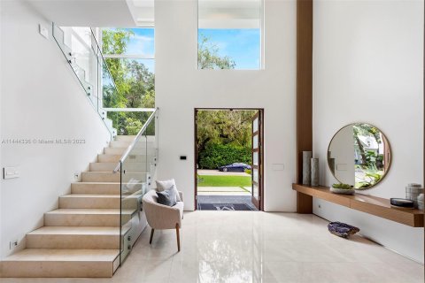 Villa ou maison à vendre à Miami, Floride: 7 chambres, 506.5 m2 № 692810 - photo 23