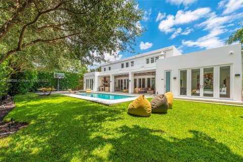 Villa ou maison à vendre à Miami, Floride: 7 chambres, 506.5 m2 № 692810 - photo 3