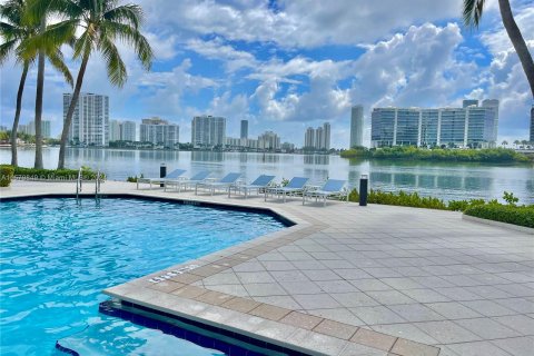 Copropriété à vendre à Aventura, Floride: 1 chambre, 82.96 m2 № 1155340 - photo 27