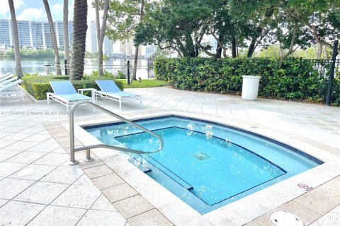 Condo in Aventura, Florida, 1 bedroom  № 1155340 - photo 26