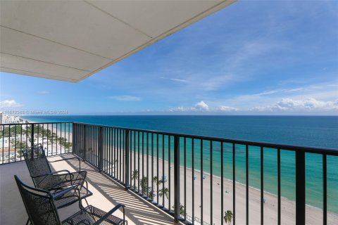 Condominio en venta en Hollywood, Florida, 2 dormitorios, 139.35 m2 № 1395890 - foto 21