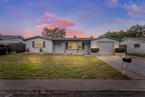 Villa ou maison à vendre à Port Richey, Floride: 2 chambres, 106.28 m2 № 1350556 - photo 2