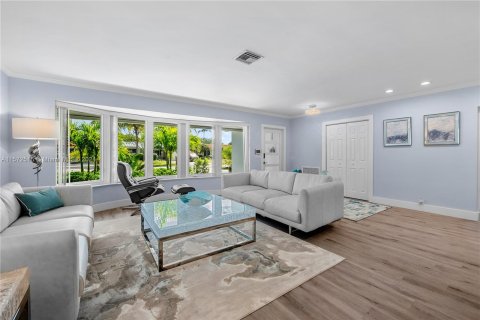 Villa ou maison à vendre à Hollywood, Floride: 3 chambres № 1132087 - photo 2