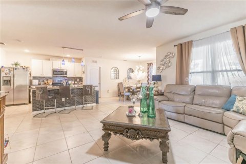 Casa en venta en Kissimmee, Florida, 3 dormitorios, 155.33 m2 № 1387029 - foto 9