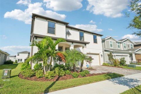 Villa ou maison à vendre à Land O' Lakes, Floride: 5 chambres, 253.72 m2 № 1387041 - photo 4