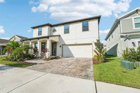 Casa en venta en Land O' Lakes, Florida, 5 dormitorios, 253.72 m2 № 1387041 - foto 3