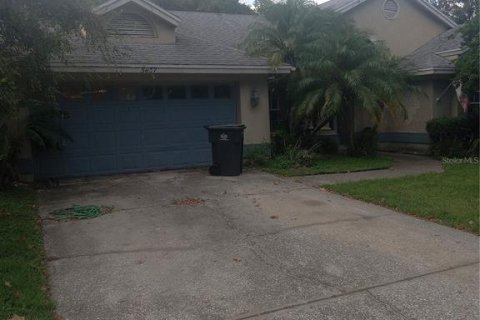 House in Tampa, Florida 4 bedrooms, 223.71 sq.m. № 1387028 - photo 1