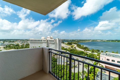 Condominio en venta en West Palm Beach, Florida, 2 dormitorios, 104.98 m2 № 968338 - foto 11