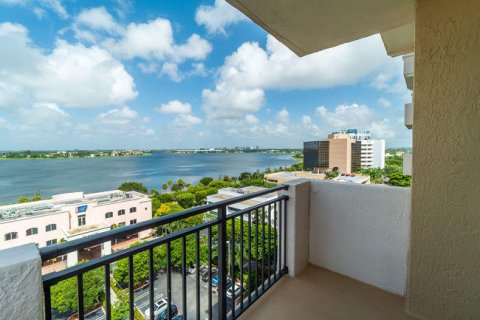 Condominio en venta en West Palm Beach, Florida, 2 dormitorios, 104.98 m2 № 968338 - foto 10