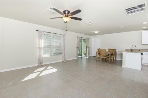 Villa ou maison à vendre à Punta Gorda, Floride: 3 chambres, 128.95 m2 № 1105881 - photo 13