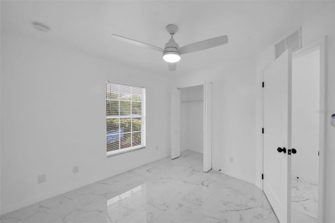 Casa en venta en Lehigh Acres, Florida, 3 dormitorios, 129.32 m2 № 1309100 - foto 23