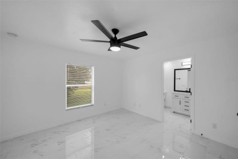 Casa en venta en Lehigh Acres, Florida, 3 dormitorios, 129.32 m2 № 1309100 - foto 19