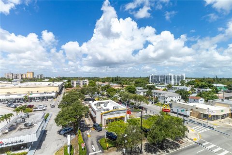 Propiedad comercial en venta en Miami, Florida № 1305265 - foto 22