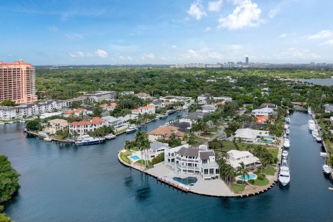 Villa ou maison à vendre à Coral Gables, Floride: 6 chambres, 492.85 m2 № 1080859 - photo 4