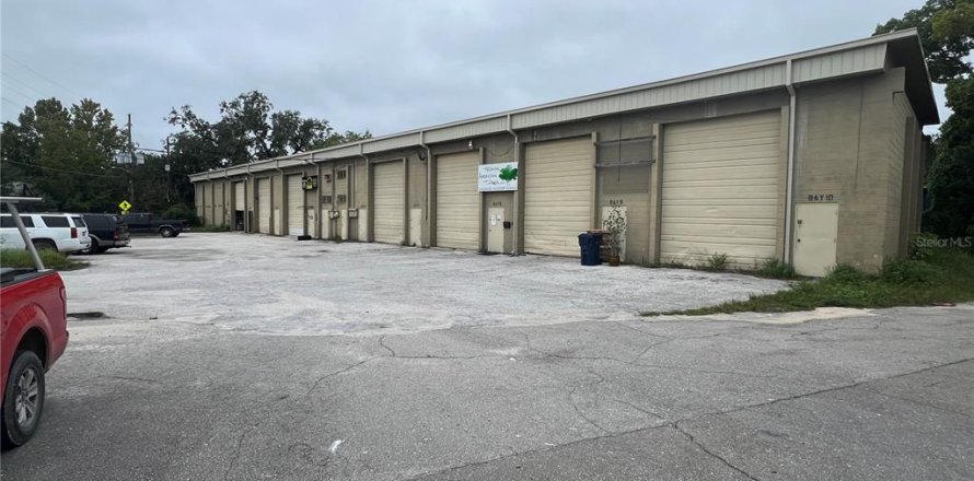 Immobilier commercial à Gainesville, Floride 1770.07 m2 № 1390838