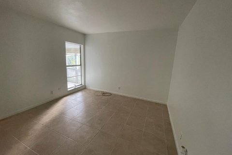 Condo in Oakland Park, Florida, 1 bedroom  № 965897 - photo 7