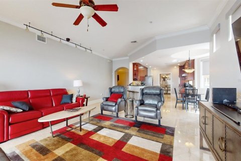 Condominio en venta en Orlando, Florida, 3 dormitorios, 236.81 m2 № 1350193 - foto 4