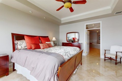 Condominio en venta en Orlando, Florida, 3 dormitorios, 236.81 m2 № 1350193 - foto 15