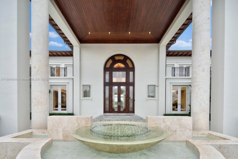 Villa ou maison à vendre à Miami Beach, Floride: 7 chambres, 1306.21 m2 № 920615 - photo 24