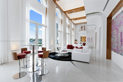 Villa ou maison à vendre à Miami Beach, Floride: 7 chambres, 1306.21 m2 № 920615 - photo 3