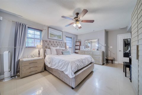 Купить виллу или дом в Саут-Майами, Флорида 3 спальни, 152.08м2, № 1094810 - фото 21