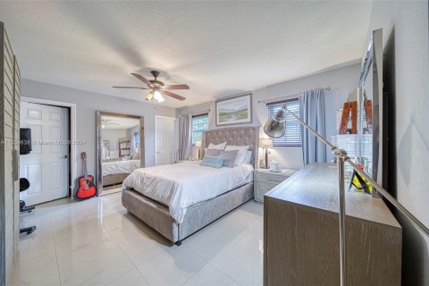 Villa ou maison à vendre à South Miami, Floride: 3 chambres, 152.08 m2 № 1094810 - photo 22