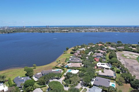 Villa ou maison à vendre à West Palm Beach, Floride: 4 chambres, 302.77 m2 № 1155568 - photo 3