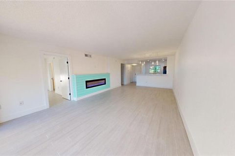 Condominio en venta en Saint Pete Beach, Florida, 2 dormitorios, 97.55 m2 № 1404832 - foto 21