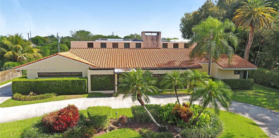 Villa ou maison à Palmetto Bay, Floride 3 chambres, 310.39 m2 № 1229034