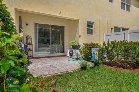 Townhouse in Stuart, Florida 3 bedrooms, 143.26 sq.m. № 1189662 - photo 5