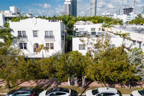 Condo in Miami Beach, Florida, 1 bedroom  № 958898 - photo 18