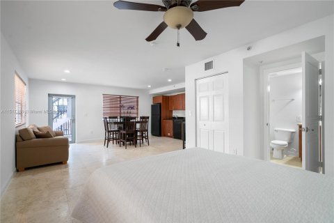 Condo in Miami Beach, Florida, 1 bedroom  № 958898 - photo 6