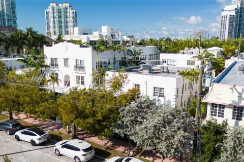 Condo in Miami Beach, Florida, 1 bedroom  № 958898 - photo 19