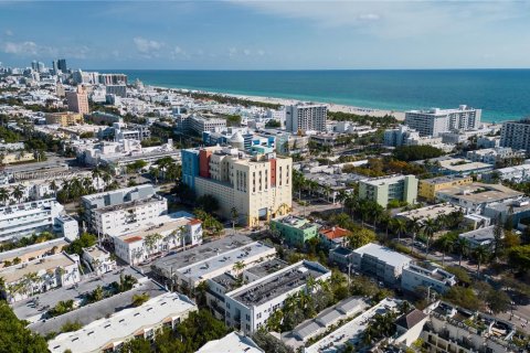 Condo in Miami Beach, Florida, 1 bedroom  № 958898 - photo 28