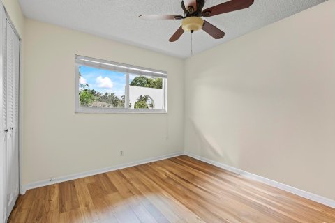 House in Fort Lauderdale, Florida 2 bedrooms, 156.26 sq.m. № 1231222 - photo 25